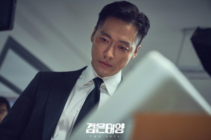5 nam chính cực ngầu trên màn ảnh Hàn 2021: Gong Min vào vai đặc vụ, Joong Ki hóa thân thành mafia 5 nam chính cực ngầu trên màn ảnh Hàn 2021: Gong Min vào vai đặc vụ, Joong Ki hóa thân thành mafia