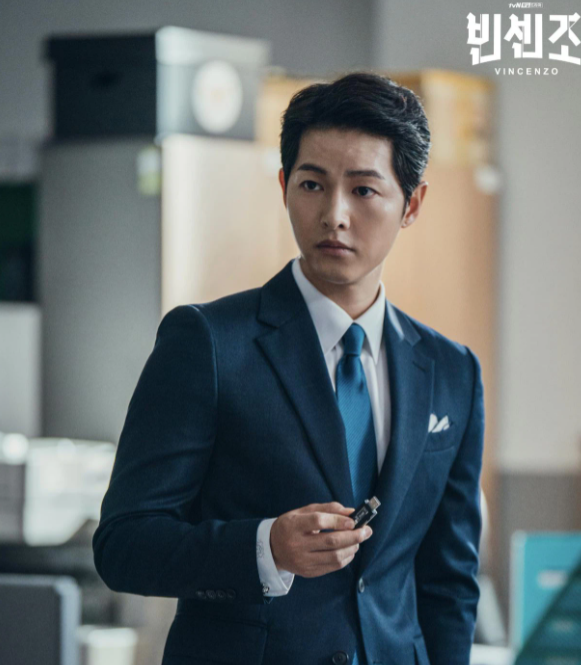 5 nam chính cực ngầu trên màn ảnh Hàn 2021: Gong Min vào vai đặc vụ, Joong Ki hóa thân thành mafia - 8 5 nam chính cực ngầu trên màn ảnh Hàn 2021: Gong Min vào vai đặc vụ, Joong Ki hóa thân thành mafia - 8