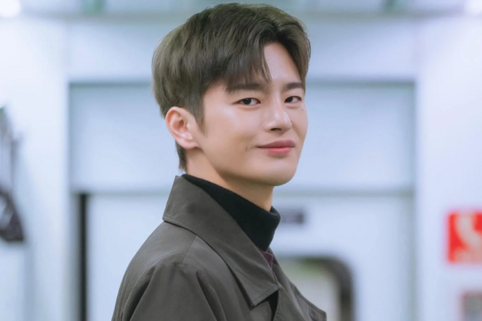 5 nam chính cực ngầu trên màn ảnh Hàn 2021: Gong Min vào vai đặc vụ, Joong Ki hóa thân thành mafia - 14 5 nam chính cực ngầu trên màn ảnh Hàn 2021: Gong Min vào vai đặc vụ, Joong Ki hóa thân thành mafia - 14