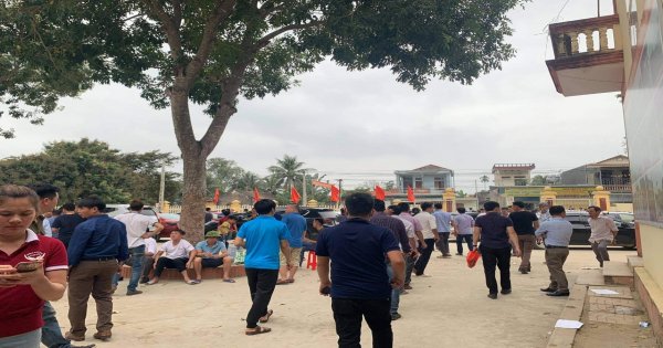 Đấu giá đất 'trên trời', NĐT bỏ 46 lô đất ở vùng quê Thanh Hoá, chấp nhận mất tiền tỉ vì không thể 'lướt' cọc khi đất xì hơi - 1 Đấu giá đất 'trên trời', NĐT bỏ 46 lô đất ở vùng quê Thanh Hoá, chấp nhận mất tiền tỉ vì không thể 'lướt' cọc khi đất xì hơi - 1