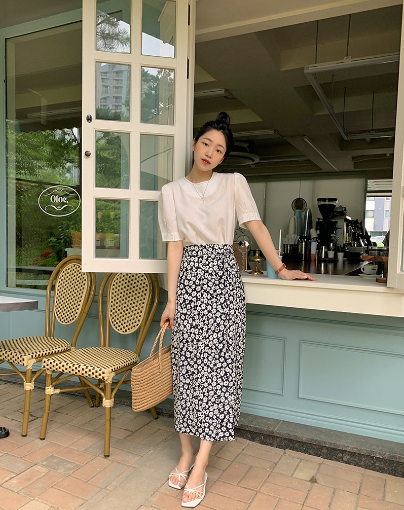 4 kiểu chân váy hot nhất năm 2021: Chân váy xếp ly vắng bóng, nhường chỗ cho những mẫu mã trẻ trung hơn hẳn - 15 4 kiểu chân váy hot nhất năm 2021: Chân váy xếp ly vắng bóng, nhường chỗ cho những mẫu mã trẻ trung hơn hẳn - 15