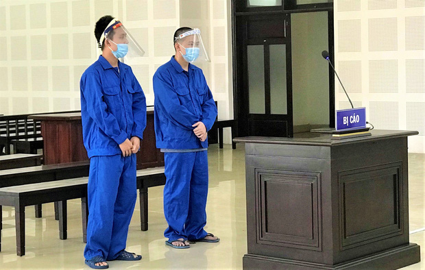 Thiếu tiền tiêu xài, đôi bạn cùng phòng trọ rủ nhau góp vốn buôn ma túy Thiếu tiền tiêu xài, đôi bạn cùng phòng trọ rủ nhau góp vốn buôn ma túy