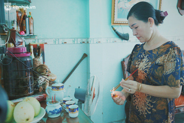 Ba mất sau khi nhiễm Covid-19, bé trai 8 tuổi xin mẹ đi tìm cây đèn thần để giúp ba hồi sinh Ba mất sau khi nhiễm Covid-19, bé trai 8 tuổi xin mẹ đi tìm cây đèn thần để giúp ba hồi sinh