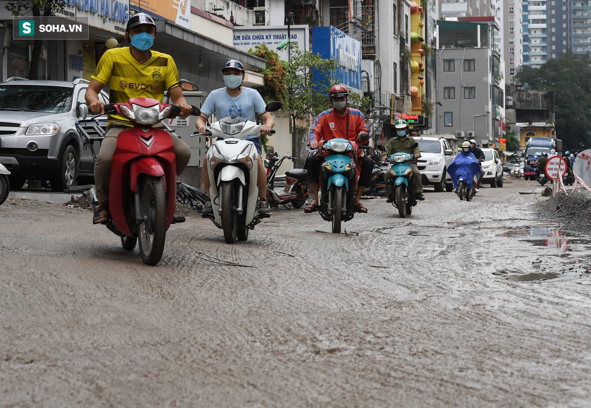Ảnh: Con đường dài 400m, làm 3 năm không xong ở Hà Nội - 2 Ảnh: Con đường dài 400m, làm 3 năm không xong ở Hà Nội - 2