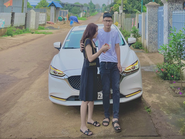 Sau một năm dùng Mazda6, 'rich kid' phố núi lên đời hẳn Lamborghini Huracan siêu độc tại Việt Nam Sau một năm dùng Mazda6, 'rich kid' phố núi lên đời hẳn Lamborghini Huracan siêu độc tại Việt Nam
