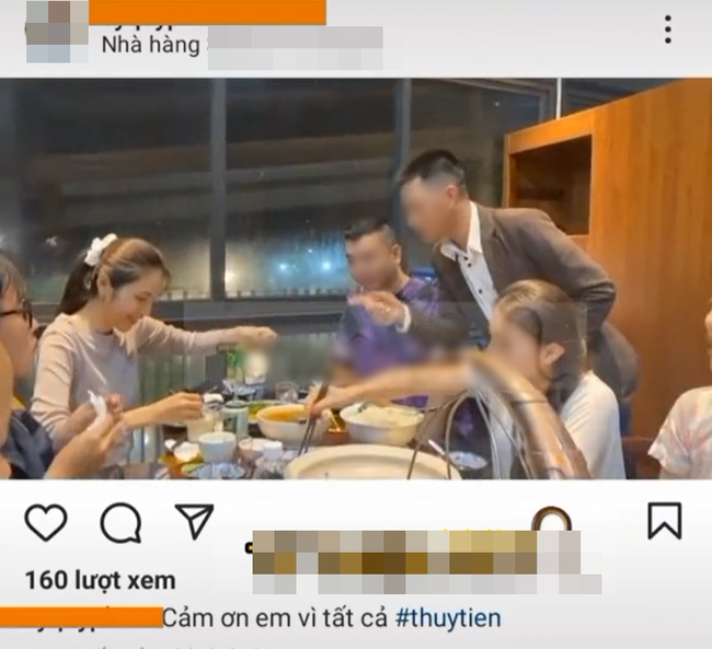 Xôn xao clip Thủy Tiên đi ăn uống sang chảnh trong lúc làm từ thiện miền Trung Xôn xao clip Thủy Tiên đi ăn uống sang chảnh trong lúc làm từ thiện miền Trung