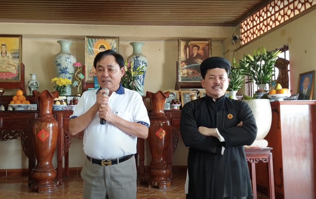 Toàn cảnh 'cuộc chiến' giữa vợ chồng bà Phương Hằng và "thần y" Võ Hoàng Yên: Từng coi như người nhà đến tố cáo lừa 200 tỷ, chữa câm điếc chỉ là dàn dựng Toàn cảnh 'cuộc chiến' giữa vợ chồng bà Phương Hằng và "thần y" Võ Hoàng Yên: Từng coi như người nhà đến tố cáo lừa 200 tỷ, chữa câm điếc chỉ là dàn dựng