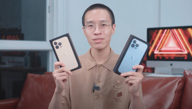 Một người chi hơn 140 triệu đồng để sở hữu iPhone 13 đầu tiên tại Việt Nam Một người chi hơn 140 triệu đồng để sở hữu iPhone 13 đầu tiên tại Việt Nam