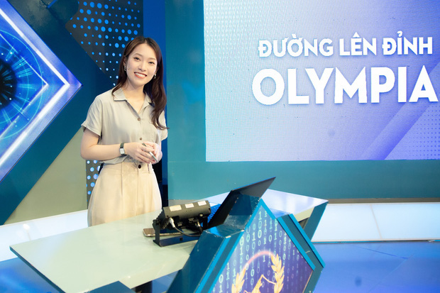 Nghệ An và những nhân tài vang danh đất học miền Trung: MC truyền hình, doanh nhân lẫn Quán quân Olympia đủ cả, ai cũng giỏi và thành công - 2 Nghệ An và những nhân tài vang danh đất học miền Trung: MC truyền hình, doanh nhân lẫn Quán quân Olympia đủ cả, ai cũng giỏi và thành công - 2