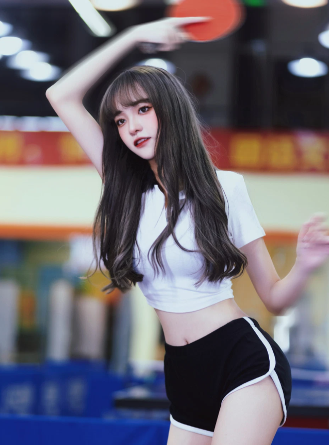 Gái đẹp mất hẳn 100k fan vì lộ ảnh team qua đường chụp: Body vẫn vậy nhưng nhan sắc sao khác thế… - 1 Gái đẹp mất hẳn 100k fan vì lộ ảnh team qua đường chụp: Body vẫn vậy nhưng nhan sắc sao khác thế… - 1