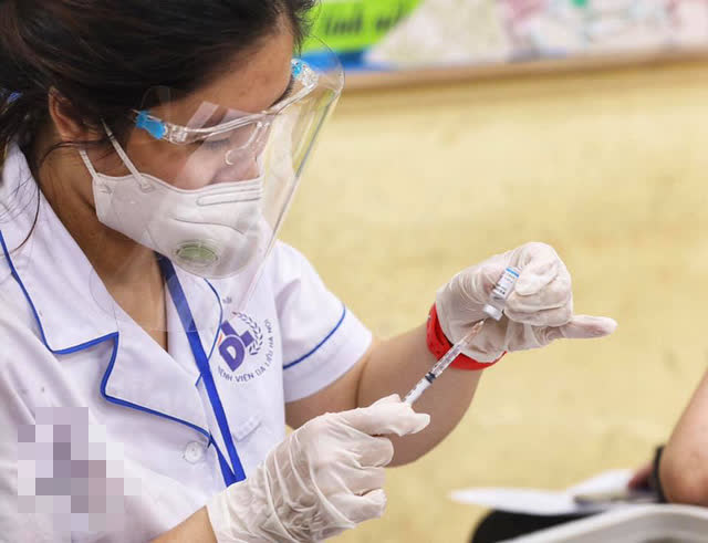 Ngày đầu tiên Hà Nội không có ca mắc COVID-19 sau gần 3 tháng Ngày đầu tiên Hà Nội không có ca mắc COVID-19 sau gần 3 tháng