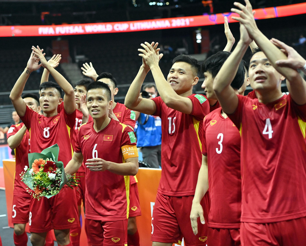 Dư luận Thái Lan loan tin gây sốt: Việt Nam muốn đăng cai World Cup 2024 Dư luận Thái Lan loan tin gây sốt: Việt Nam muốn đăng cai World Cup 2024