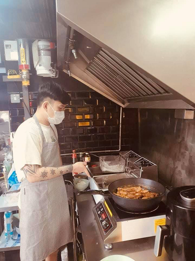 Tình tin đồn một thời của Trương Ngọc Ánh bất ngờ thông báo đã kết hôn 2 năm, đang cùng vợ định cư tại Singapore - 5 Tình tin đồn một thời của Trương Ngọc Ánh bất ngờ thông báo đã kết hôn 2 năm, đang cùng vợ định cư tại Singapore - 5