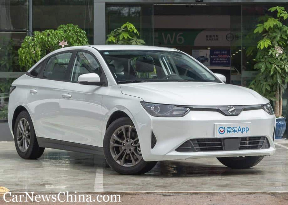 Thêm mẫu ô tô điện Trung Quốc sẵn sàng 'xâm chiếm' thị trường Việt, đi 505 km khi sạc đầy Thêm mẫu ô tô điện Trung Quốc sẵn sàng 'xâm chiếm' thị trường Việt, đi 505 km khi sạc đầy