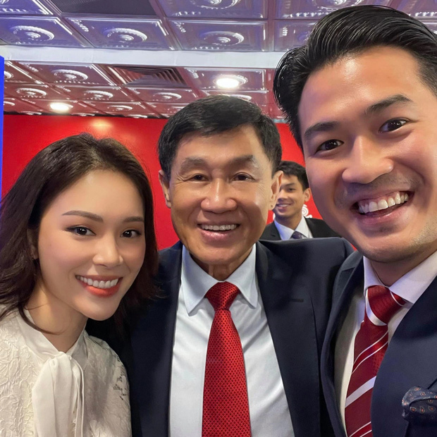 Linh Rin dùng 4 chữ để nói về bố chồng tương lai, tỷ phú Johnathan Hạnh Nguyễn biết được chắc mát lòng lắm đây - 4 Linh Rin dùng 4 chữ để nói về bố chồng tương lai, tỷ phú Johnathan Hạnh Nguyễn biết được chắc mát lòng lắm đây - 4