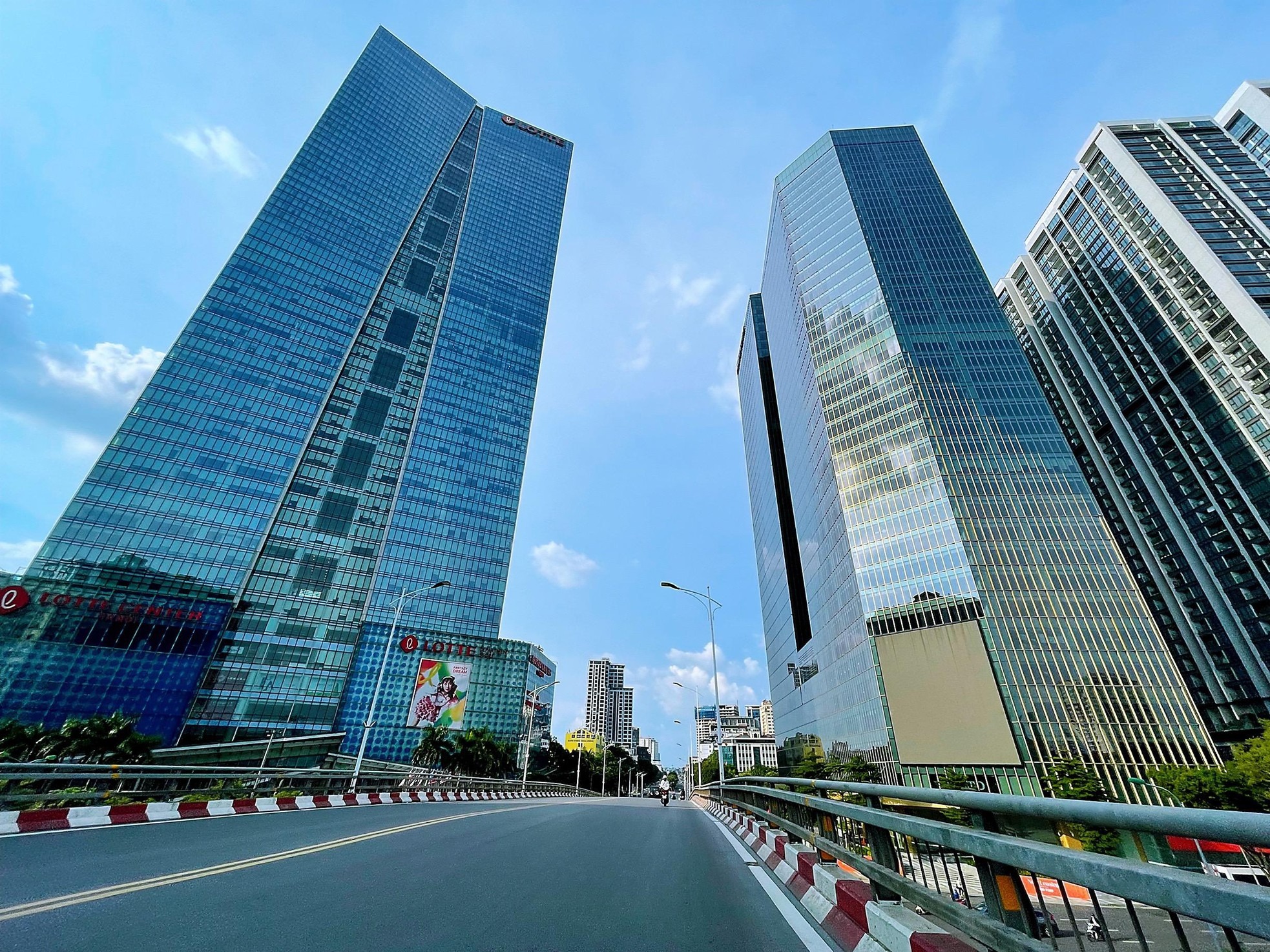 Thổn thức trước khoảnh khắc trời thu Hà Nội đẹp đến nao lòng - 10 Thổn thức trước khoảnh khắc trời thu Hà Nội đẹp đến nao lòng - 10