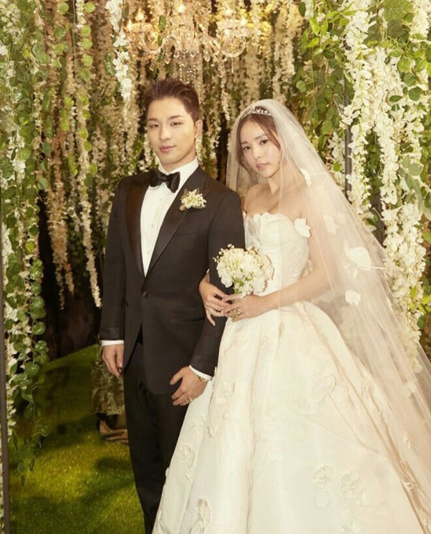 YG bùng nổ tin vui hôm nay: Taeyang (BIGBANG) và Min Hyo Rin có con đầu lòng, bà xã Bobby (iKON) cũng vừa hạ sinh quý tử YG bùng nổ tin vui hôm nay: Taeyang (BIGBANG) và Min Hyo Rin có con đầu lòng, bà xã Bobby (iKON) cũng vừa hạ sinh quý tử