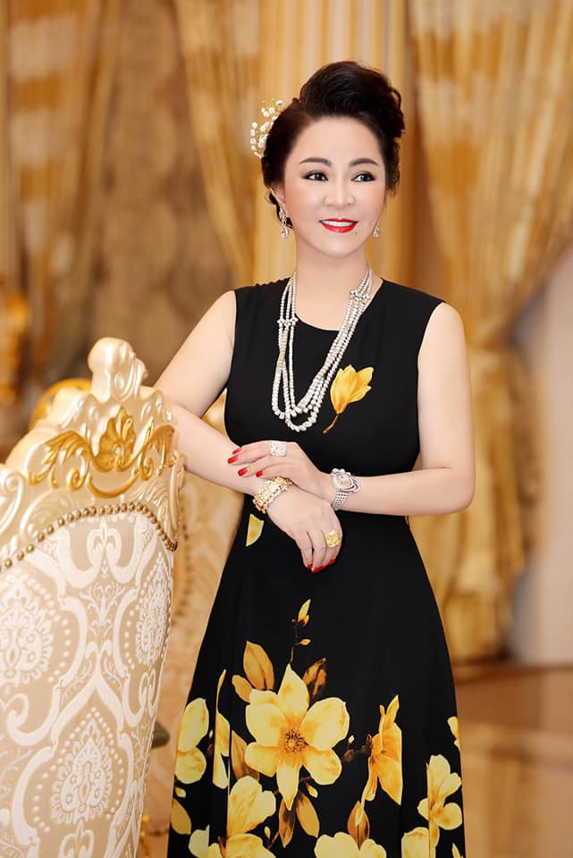 Sở hữu BST kim cương triệu đô, CEO Nguyễn Phương Hằng lái xe gì cho xứng với đẳng cấp thượng lưu? Sở hữu BST kim cương triệu đô, CEO Nguyễn Phương Hằng lái xe gì cho xứng với đẳng cấp thượng lưu?