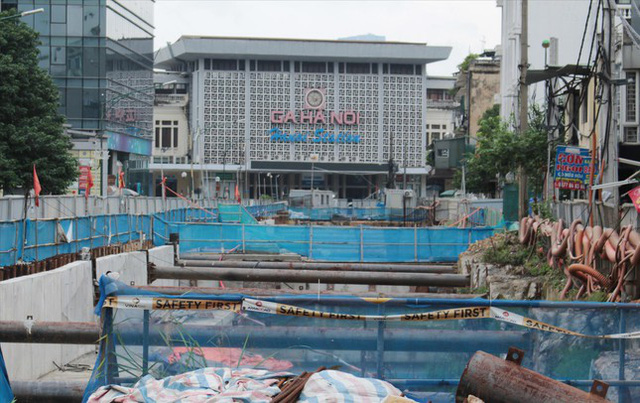 Ga ngầm metro Nhổn - ga Hà Nội: Vì sao nhà thầu nước ngoài dừng thi công? Ga ngầm metro Nhổn - ga Hà Nội: Vì sao nhà thầu nước ngoài dừng thi công?
