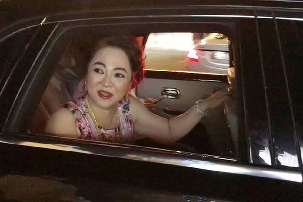 Sở hữu BST kim cương triệu đô, CEO Nguyễn Phương Hằng lái xe gì cho xứng với đẳng cấp thượng lưu? - 6 Sở hữu BST kim cương triệu đô, CEO Nguyễn Phương Hằng lái xe gì cho xứng với đẳng cấp thượng lưu? - 6