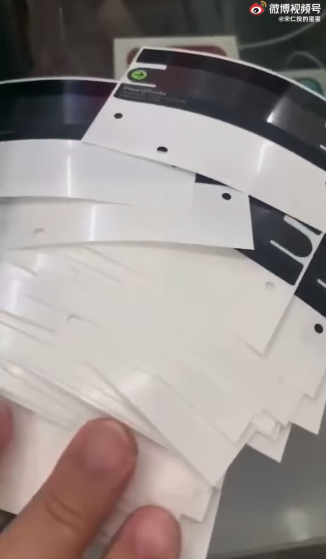 Apple loại bỏ một thứ trên iPhone 13 khiến người dùng đối diện với nguy cơ bị lừa một cách tinh vi hơn! - 3 Apple loại bỏ một thứ trên iPhone 13 khiến người dùng đối diện với nguy cơ bị lừa một cách tinh vi hơn! - 3