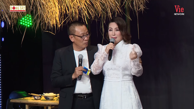 Chuyện đời buồn của Phi Nhung: Không lấy chồng, nhận nuôi 23 đứa trẻ mồ côi, những ngày cuối cùng không gần con gái ruột - 22 Chuyện đời buồn của Phi Nhung: Không lấy chồng, nhận nuôi 23 đứa trẻ mồ côi, những ngày cuối cùng không gần con gái ruột - 22
