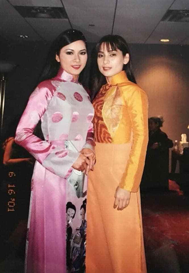 Chuyện đời buồn của Phi Nhung: Không lấy chồng, nhận nuôi 23 đứa trẻ mồ côi, những ngày cuối cùng không gần con gái ruột - 10 Chuyện đời buồn của Phi Nhung: Không lấy chồng, nhận nuôi 23 đứa trẻ mồ côi, những ngày cuối cùng không gần con gái ruột - 10