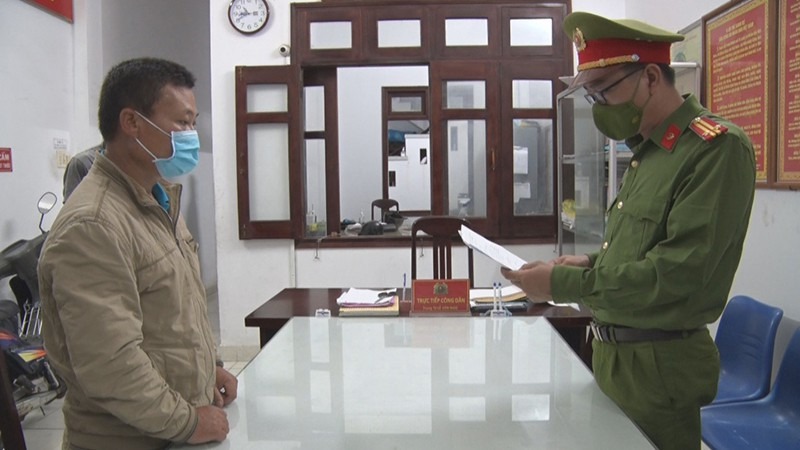 Bắt 2 người phá rừng tự nhiên khu Hòn Đót ở Phú Yên - 3 Bắt 2 người phá rừng tự nhiên khu Hòn Đót ở Phú Yên - 3