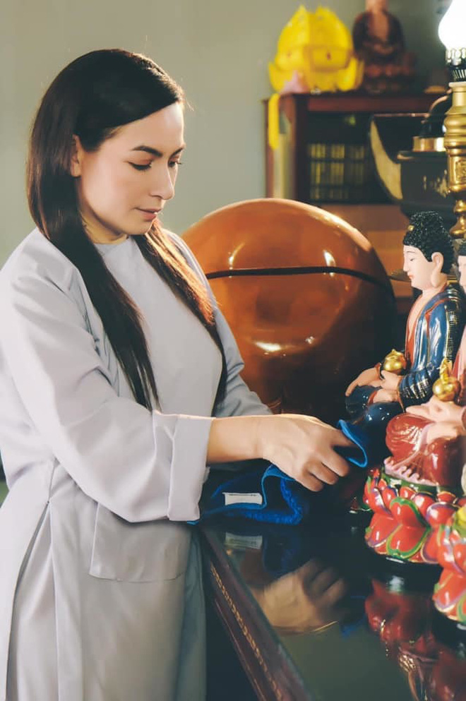 Chuyện đời buồn của Phi Nhung: Không lấy chồng, nhận nuôi 23 đứa trẻ mồ côi, những ngày cuối cùng không gần con gái ruột - 19 Chuyện đời buồn của Phi Nhung: Không lấy chồng, nhận nuôi 23 đứa trẻ mồ côi, những ngày cuối cùng không gần con gái ruột - 19