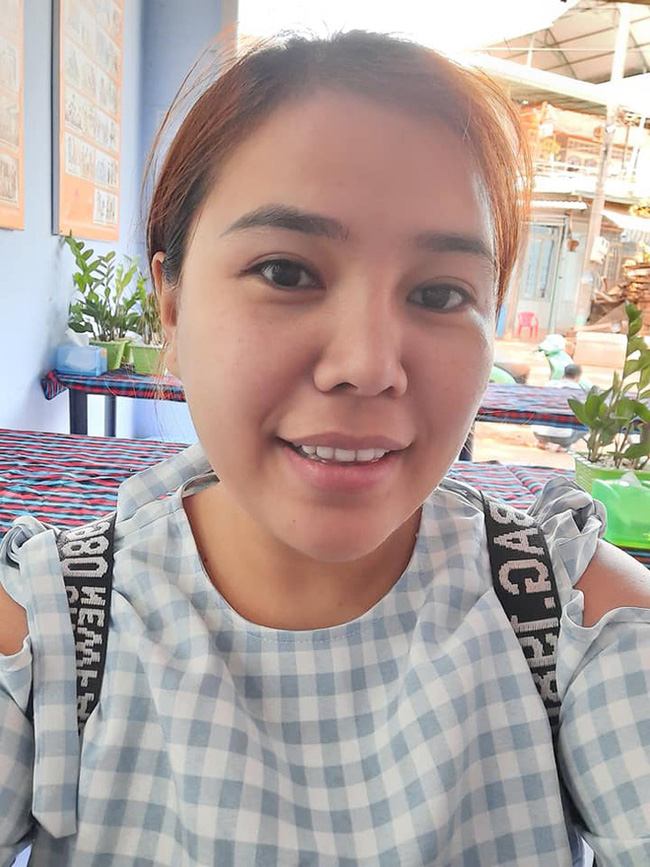 Giang Kim Cúc phân trần vụ xe cứu thương chở 3 người 'thông chốt' nhưng lại 'đổ lỗi' cho cơ quan chức năng Giang Kim Cúc phân trần vụ xe cứu thương chở 3 người 'thông chốt' nhưng lại 'đổ lỗi' cho cơ quan chức năng