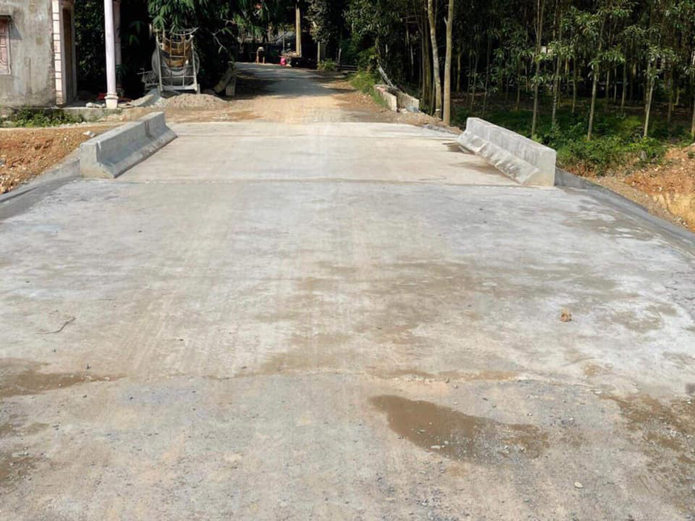 Bộ Công an đề nghị 2 huyện ở Nghệ An cung cấp thông tin về việc cứu trợ lũ lụt của vợ chồng ca sỹ Thủy Tiên - 3