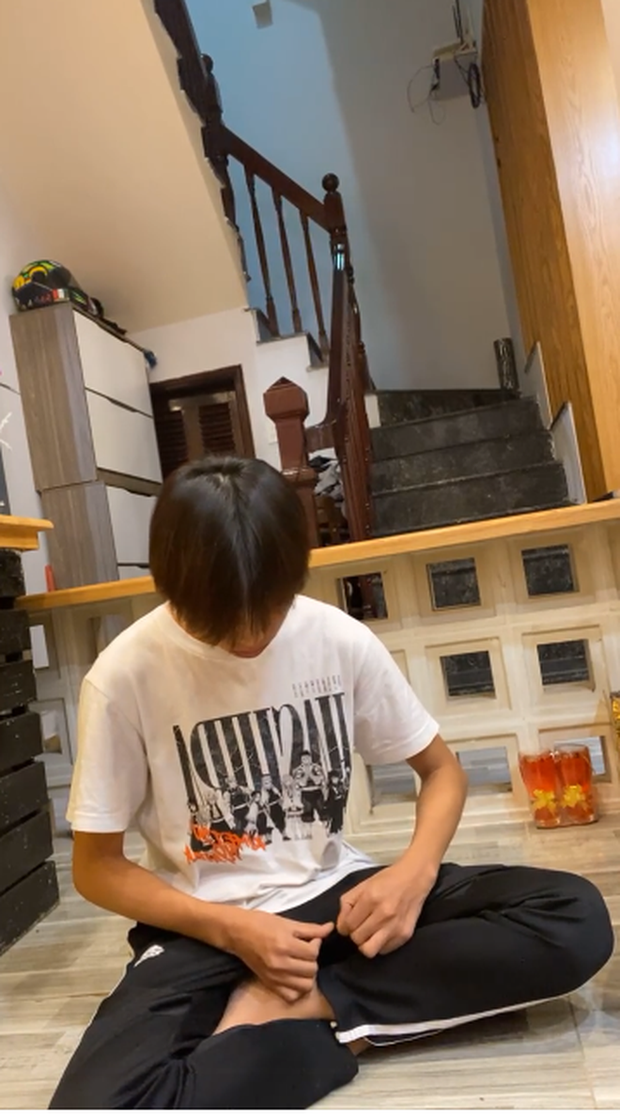 Tình trạng đáng lo của Hồ Văn Cường giữa ồn ào tiền cát xê, làm rõ sự việc Trang Trần 'ép cung' lúc nửa đêm? - 1 Tình trạng đáng lo của Hồ Văn Cường giữa ồn ào tiền cát xê, làm rõ sự việc Trang Trần 'ép cung' lúc nửa đêm? - 1