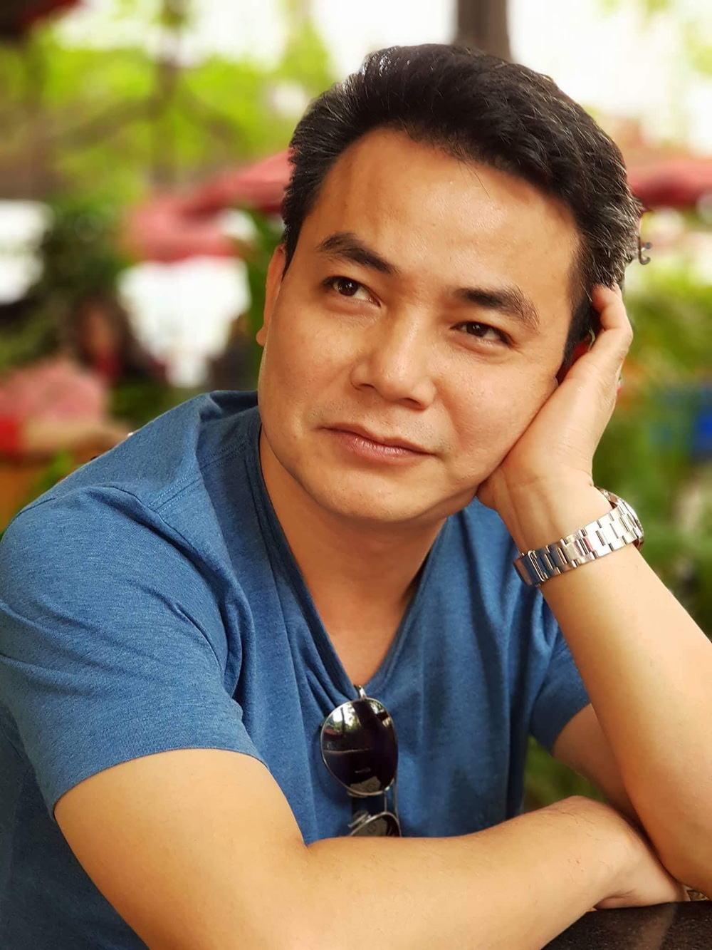 'Chủ tịch Khang' phim Hương vị tình thân: Tôi 'xin phép' mỗi lần tát Quách Thu Phương - 3 'Chủ tịch Khang' phim Hương vị tình thân: Tôi 'xin phép' mỗi lần tát Quách Thu Phương - 3