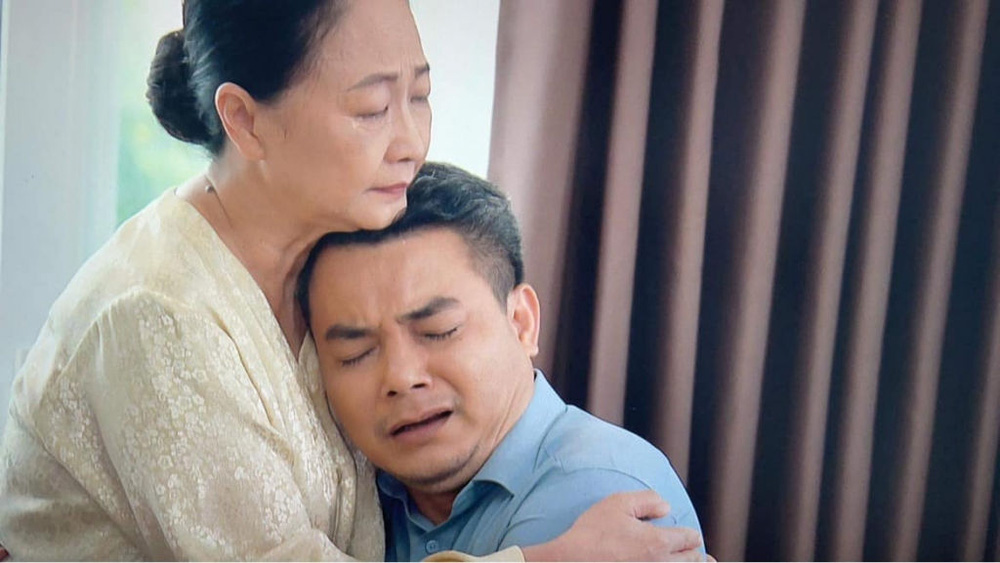 'Chủ tịch Khang' phim Hương vị tình thân: Tôi 'xin phép' mỗi lần tát Quách Thu Phương - 1 'Chủ tịch Khang' phim Hương vị tình thân: Tôi 'xin phép' mỗi lần tát Quách Thu Phương - 1
