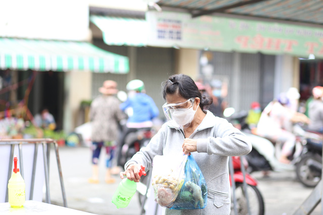 Chợ truyền thống ế ẩm sau dịch - 3 Chợ truyền thống ế ẩm sau dịch - 3