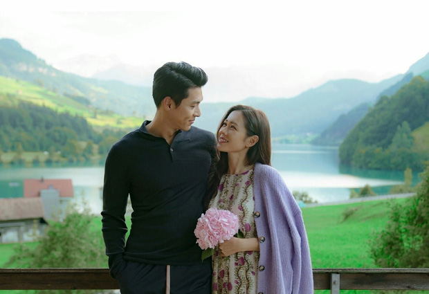 Son Ye Jin tiết lộ bom tấn với Hyun Bin lẽ ra kết thúc bi kịch, tại anh chị tình cảm quá nên được sửa kịch bản luôn - 7 Son Ye Jin tiết lộ bom tấn với Hyun Bin lẽ ra kết thúc bi kịch, tại anh chị tình cảm quá nên được sửa kịch bản luôn - 7