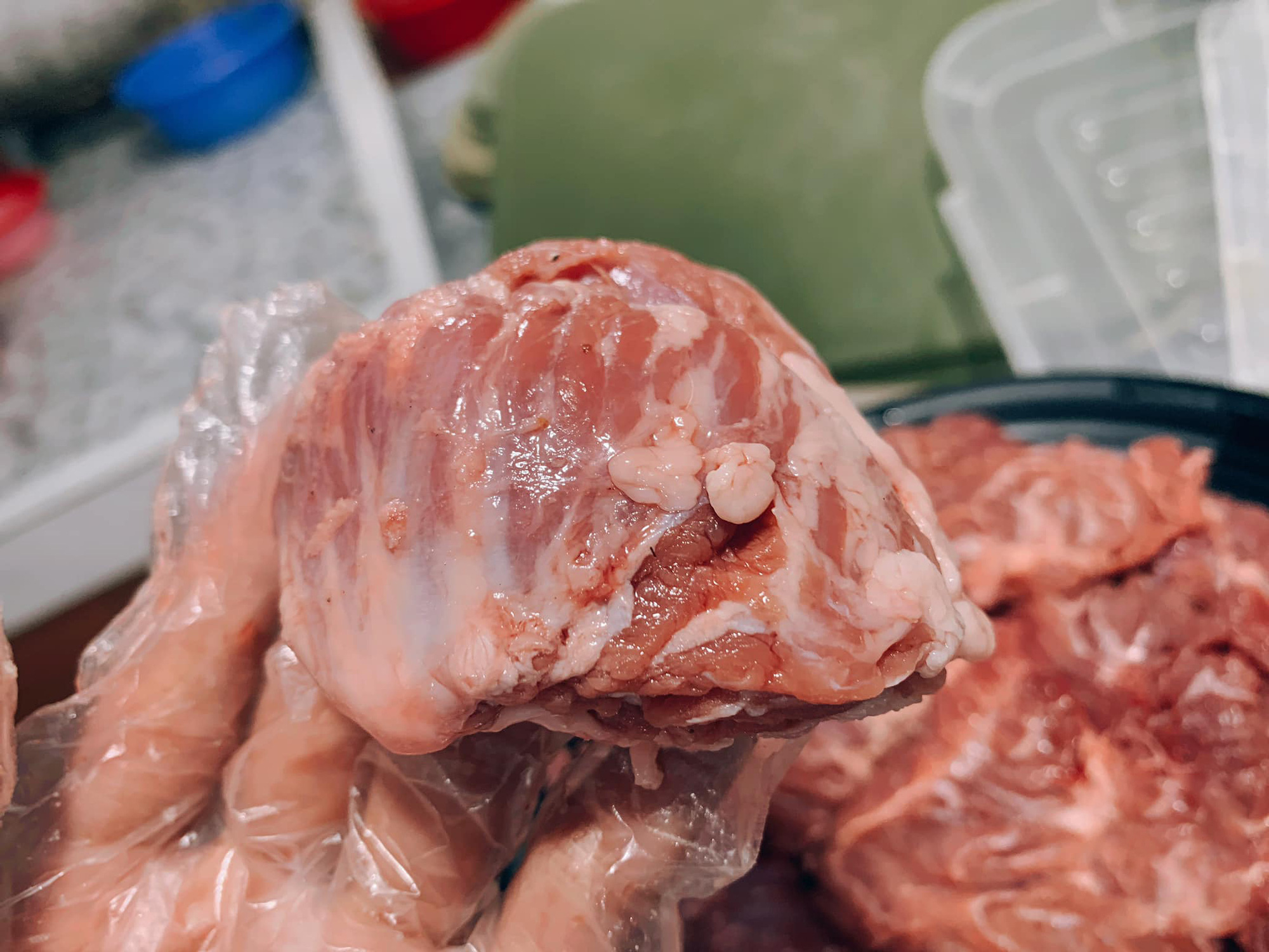 Phần thịt được coi là 'báu vật' của con heo, giá mềm chỉ 180 ngàn/kg nhưng nhiều bà nội trợ chưa biết Phần thịt được coi là 'báu vật' của con heo, giá mềm chỉ 180 ngàn/kg nhưng nhiều bà nội trợ chưa biết