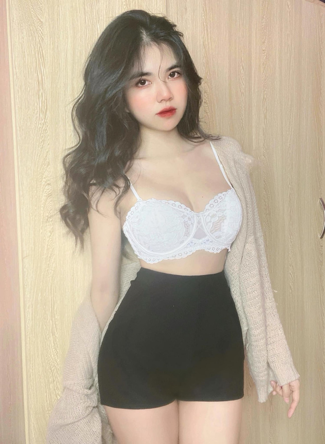 Mai Dora tiết lộ số đo vòng eo khó tin, không hổ danh nữ streamer sexy nhất Việt Nam - 5 Mai Dora tiết lộ số đo vòng eo khó tin, không hổ danh nữ streamer sexy nhất Việt Nam - 5