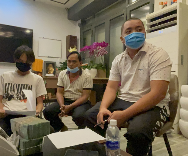 1 Hoa hậu tuyên bố cho gia đình Hồ Văn Cường mượn chung cư cao cấp 10 tỷ để ở sau khi rời khỏi nhà Phi Nhung - 1 1 Hoa hậu tuyên bố cho gia đình Hồ Văn Cường mượn chung cư cao cấp 10 tỷ để ở sau khi rời khỏi nhà Phi Nhung - 1