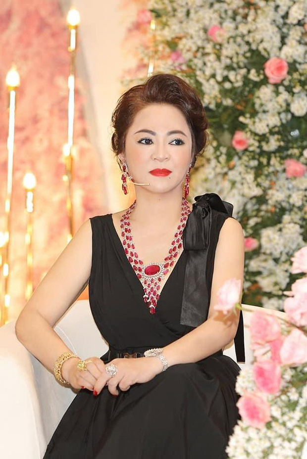Trang Trần phản ứng thế nào sau khi CEO Đại Nam tuyên bố đâm đơn kiện vì 'ép cung' Hồ Văn Cường? - 3 Trang Trần phản ứng thế nào sau khi CEO Đại Nam tuyên bố đâm đơn kiện vì 'ép cung' Hồ Văn Cường? - 3