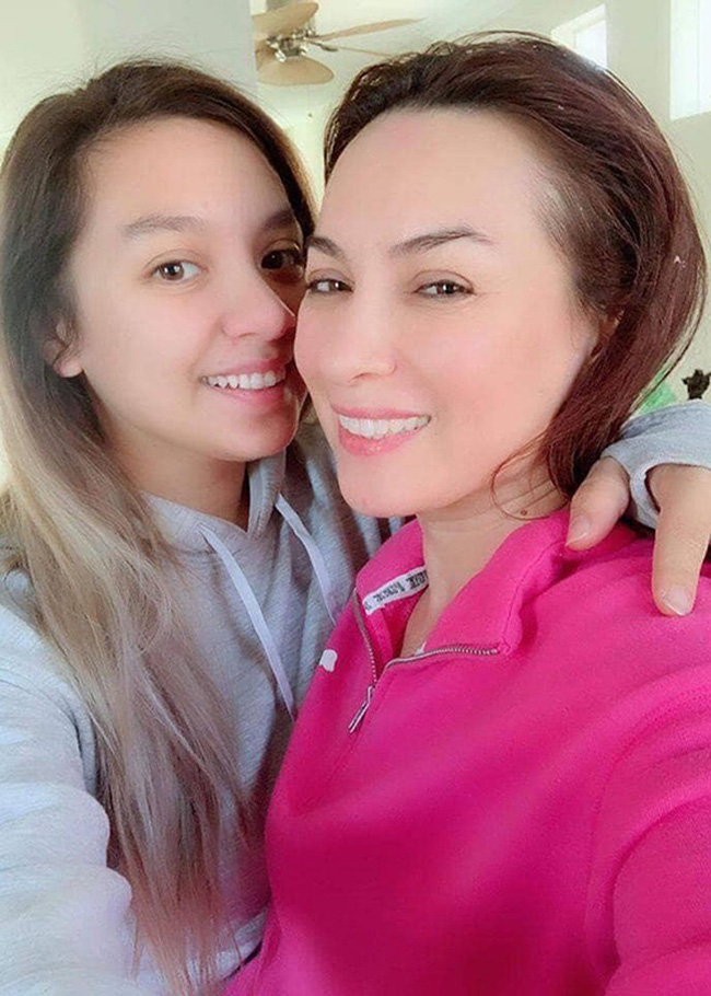 Bà Phương Hằng gửi lời cảnh báo tới con gái ruột cố ca sĩ Phi Nhung và tương lai của 23 người con nuôi - 1 Bà Phương Hằng gửi lời cảnh báo tới con gái ruột cố ca sĩ Phi Nhung và tương lai của 23 người con nuôi - 1