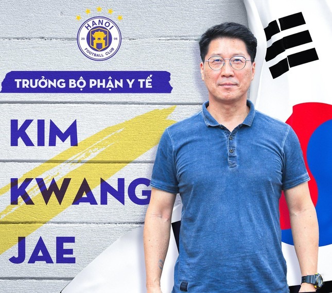Hậu vệ Đoàn Văn Hậu chờ sang Hàn Quốc phẫu thuật - 1 Hậu vệ Đoàn Văn Hậu chờ sang Hàn Quốc phẫu thuật - 1
