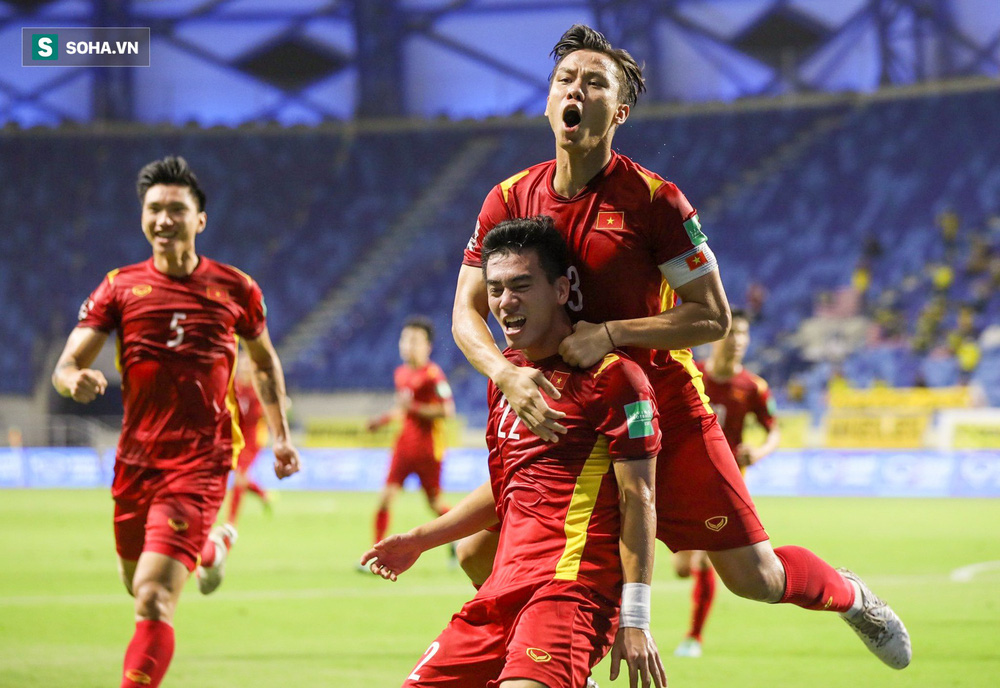 Tiền đạo Việt Nam ngang ngửa Son Heung-min, vượt xa siêu sao Trung Quốc ở cuộc đua của AFC Tiền đạo Việt Nam ngang ngửa Son Heung-min, vượt xa siêu sao Trung Quốc ở cuộc đua của AFC