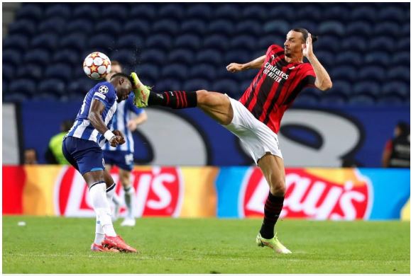 Cận cảnh 2 tình huống ‘tung kungfu’ của Ibrahimovic và Griezmann - 1 Cận cảnh 2 tình huống ‘tung kungfu’ của Ibrahimovic và Griezmann - 1