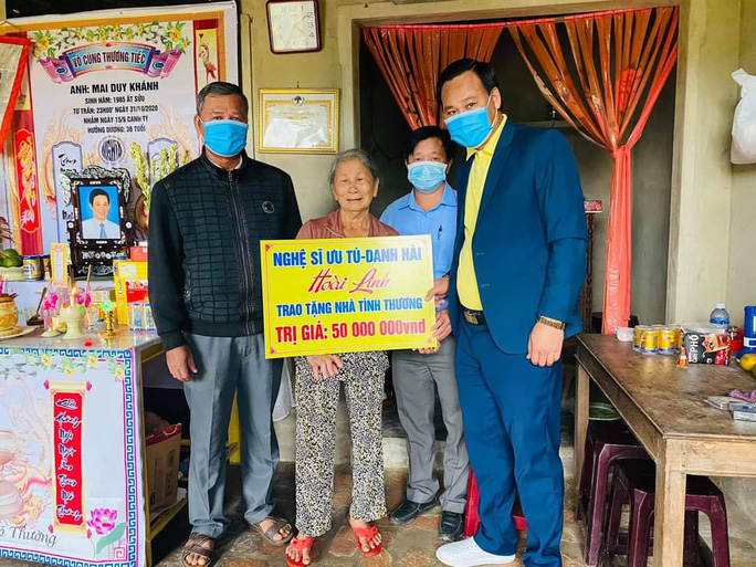 Các tỉnh báo cáo thế nào về hoạt động từ thiện của Thủy Tiên, Đàm Vĩnh Hưng, Hoài Linh? Các tỉnh báo cáo thế nào về hoạt động từ thiện của Thủy Tiên, Đàm Vĩnh Hưng, Hoài Linh?