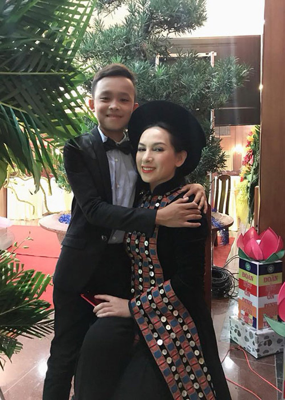 'Rất nhiều show không trả cát xê cho Hồ Văn Cường vì không có nhu cầu mời diễn' - 2 'Rất nhiều show không trả cát xê cho Hồ Văn Cường vì không có nhu cầu mời diễn' - 2