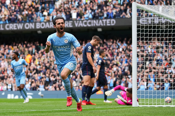 Bernardo và De Bruyne giúp Man City hạ đẹp Burnley Bernardo và De Bruyne giúp Man City hạ đẹp Burnley
