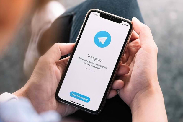 Nhóm chat Telegram 18+ kháo nhau: Có người nổi tiếng của showbiz Việt cũng lên đây tìm content 'bẩn' và 'săn gà' Nhóm chat Telegram 18+ kháo nhau: Có người nổi tiếng của showbiz Việt cũng lên đây tìm content 'bẩn' và 'săn gà'
