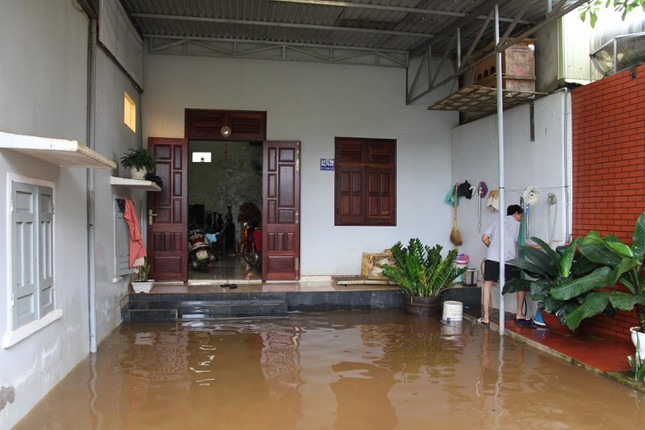 Mưa lớn gây lụt nhiều nơi ở Gia Lai, Kon Tum - 1 Mưa lớn gây lụt nhiều nơi ở Gia Lai, Kon Tum - 1