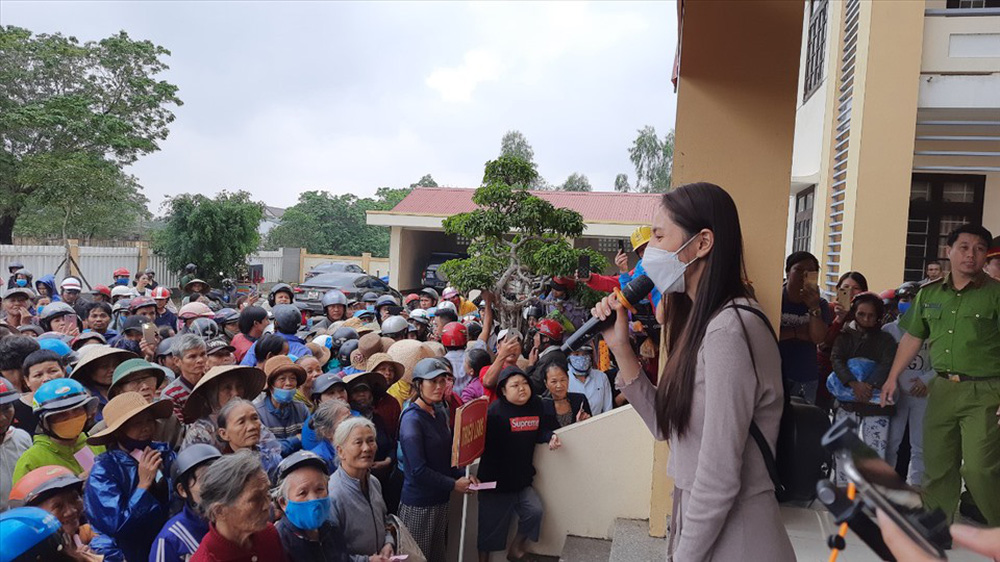 Phát ngôn sốc của Công Vinh về việc làm từ thiện, tuyên bố 'bỏ vợ' nếu ăn chặn tiền từ thiện - 5 Phát ngôn sốc của Công Vinh về việc làm từ thiện, tuyên bố 'bỏ vợ' nếu ăn chặn tiền từ thiện - 5